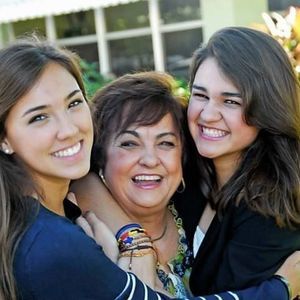 Meet your Posher, Mirna